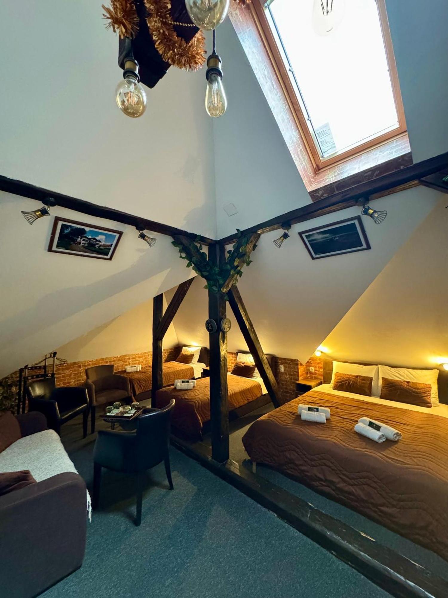 Pirocanac Rooms & Restaurant "Breakfast-Lunch-Dinner" Πίροτ Εξωτερικό φωτογραφία