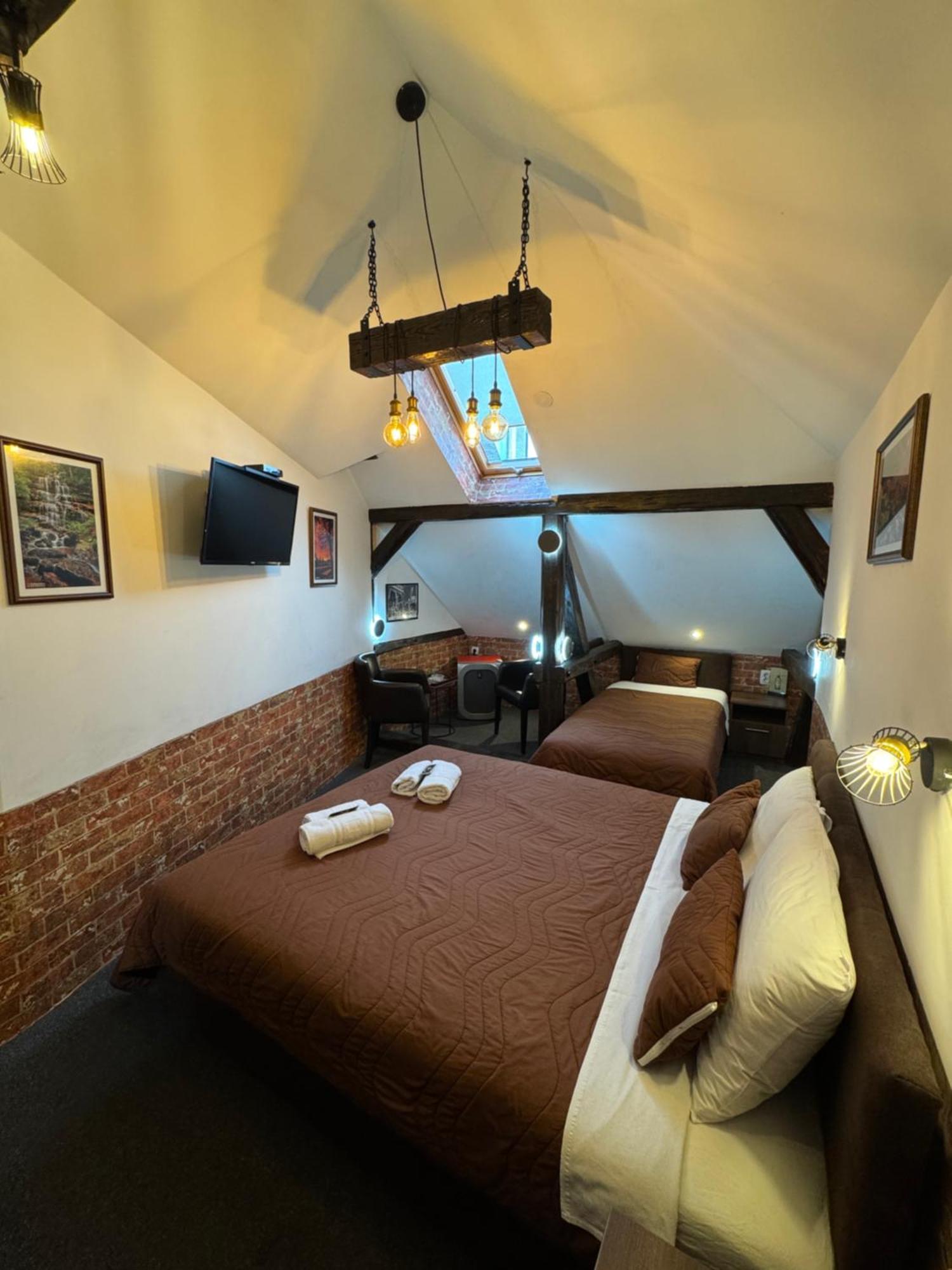 Pirocanac Rooms & Restaurant "Breakfast-Lunch-Dinner" Πίροτ Εξωτερικό φωτογραφία