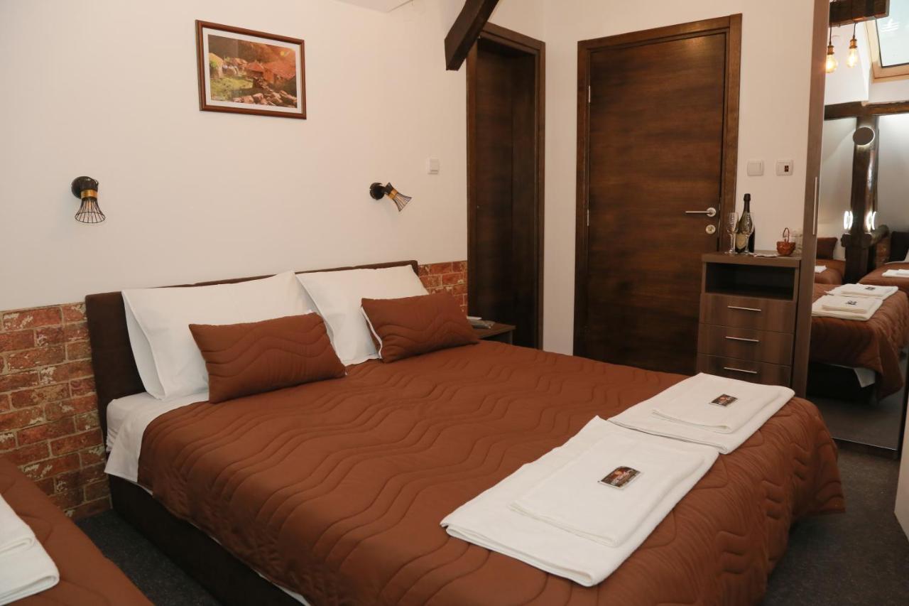 Pirocanac Rooms & Restaurant "Breakfast-Lunch-Dinner" Πίροτ Εξωτερικό φωτογραφία